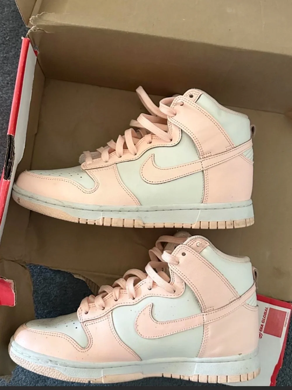 Nike Women's Crimson Dunk sneakers